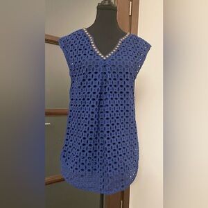 Lilly Pulitzer Royal Blue Eyelet Lace Oversized XS/S Blouse PtP 18.5”